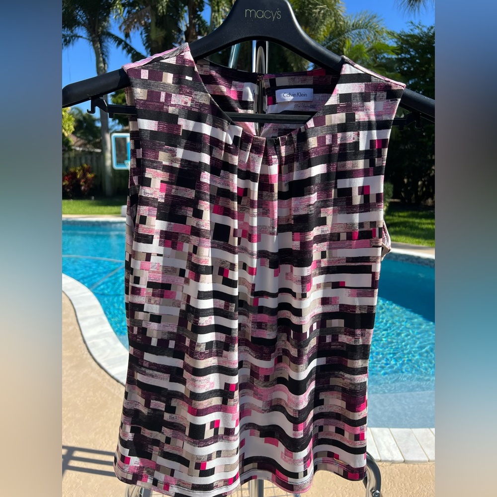 Calvin Klein Sleeveless Abstract Print Blouse - Size S Petite